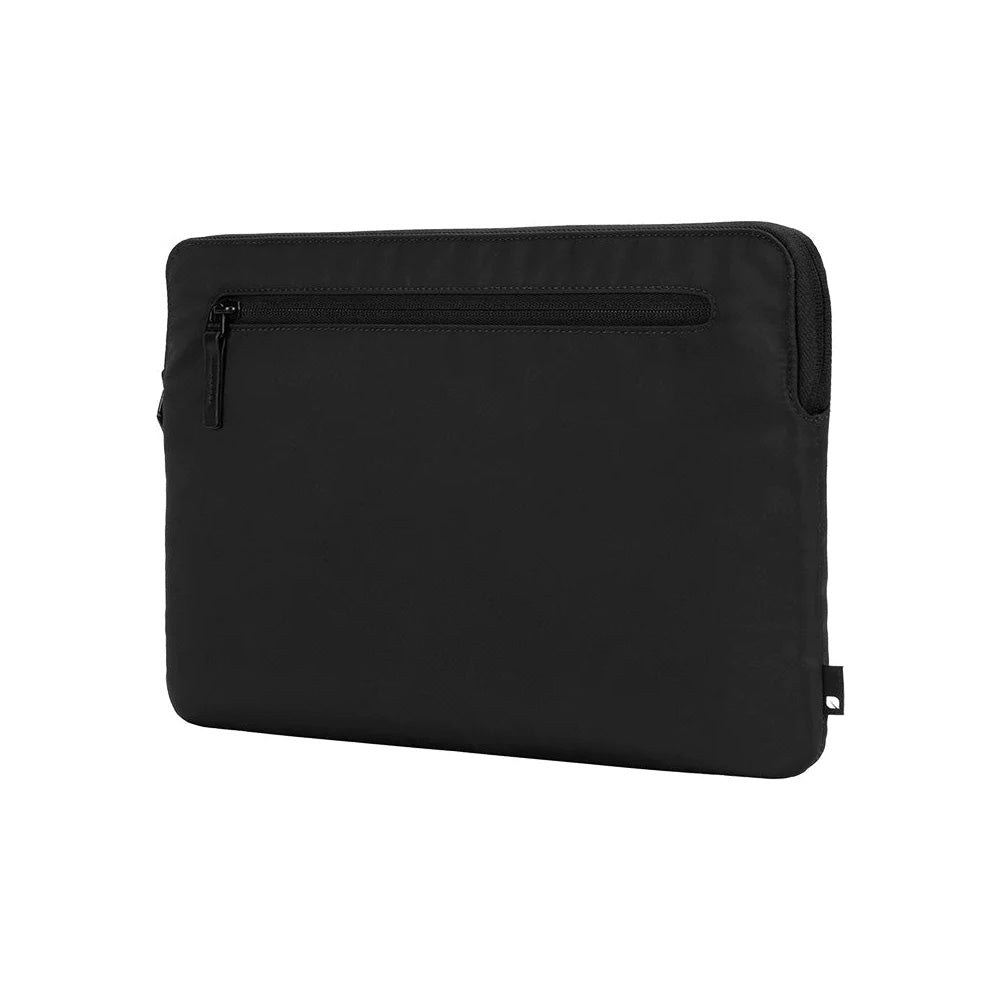 Incase Compact Sleeve MacBook Pro 16" suojatasku - musta
