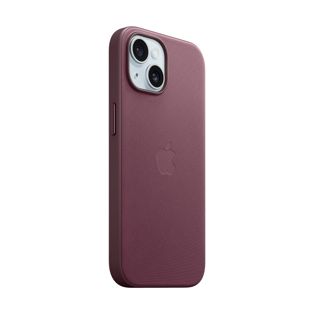 iPhone 15:n FineWoven-kuori MagSafella - mulperinpunainen