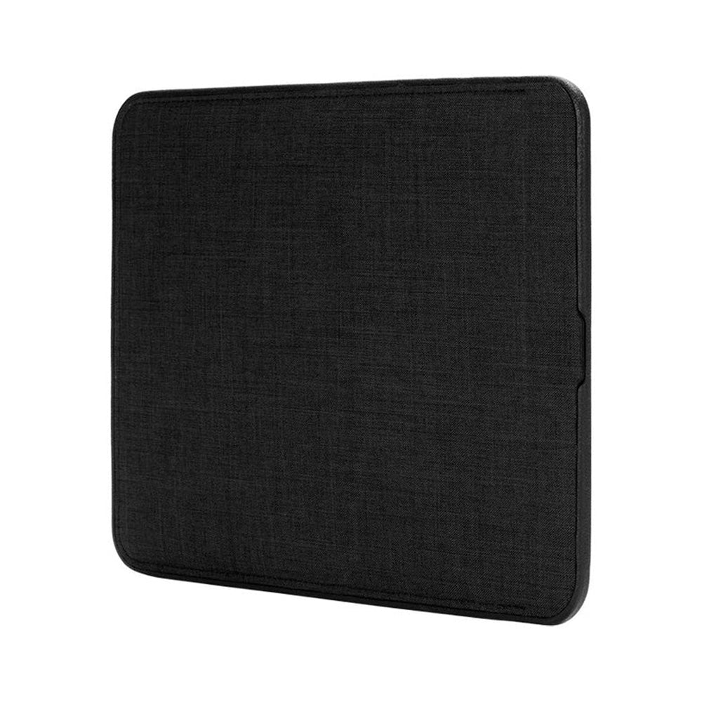 Incase ICON Sleeve Woolenex MacBook Pro 14" suojatasku - musta